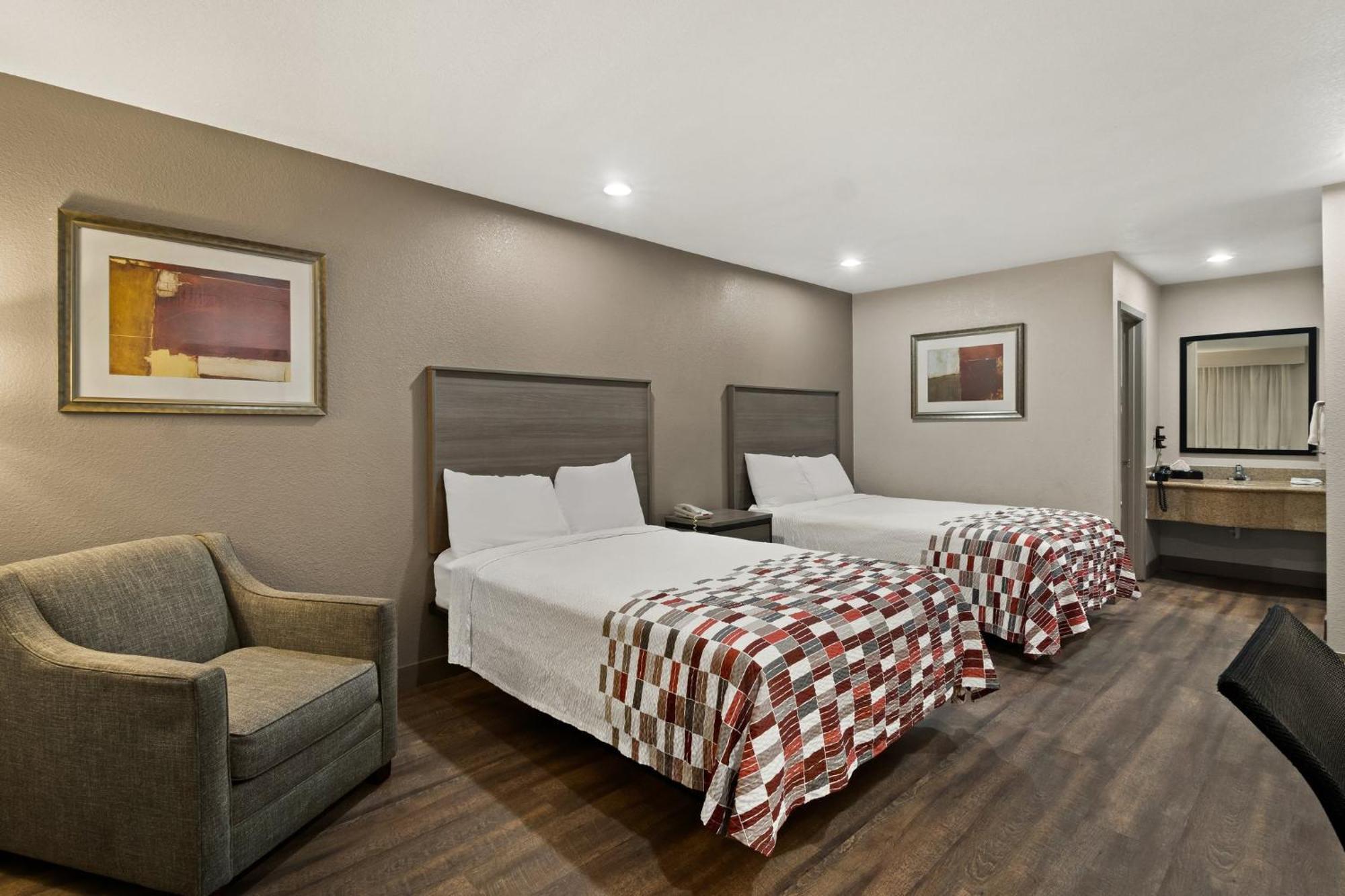 Red Roof Inn & Suites Irving - Dfw Airport South Ngoại thất bức ảnh