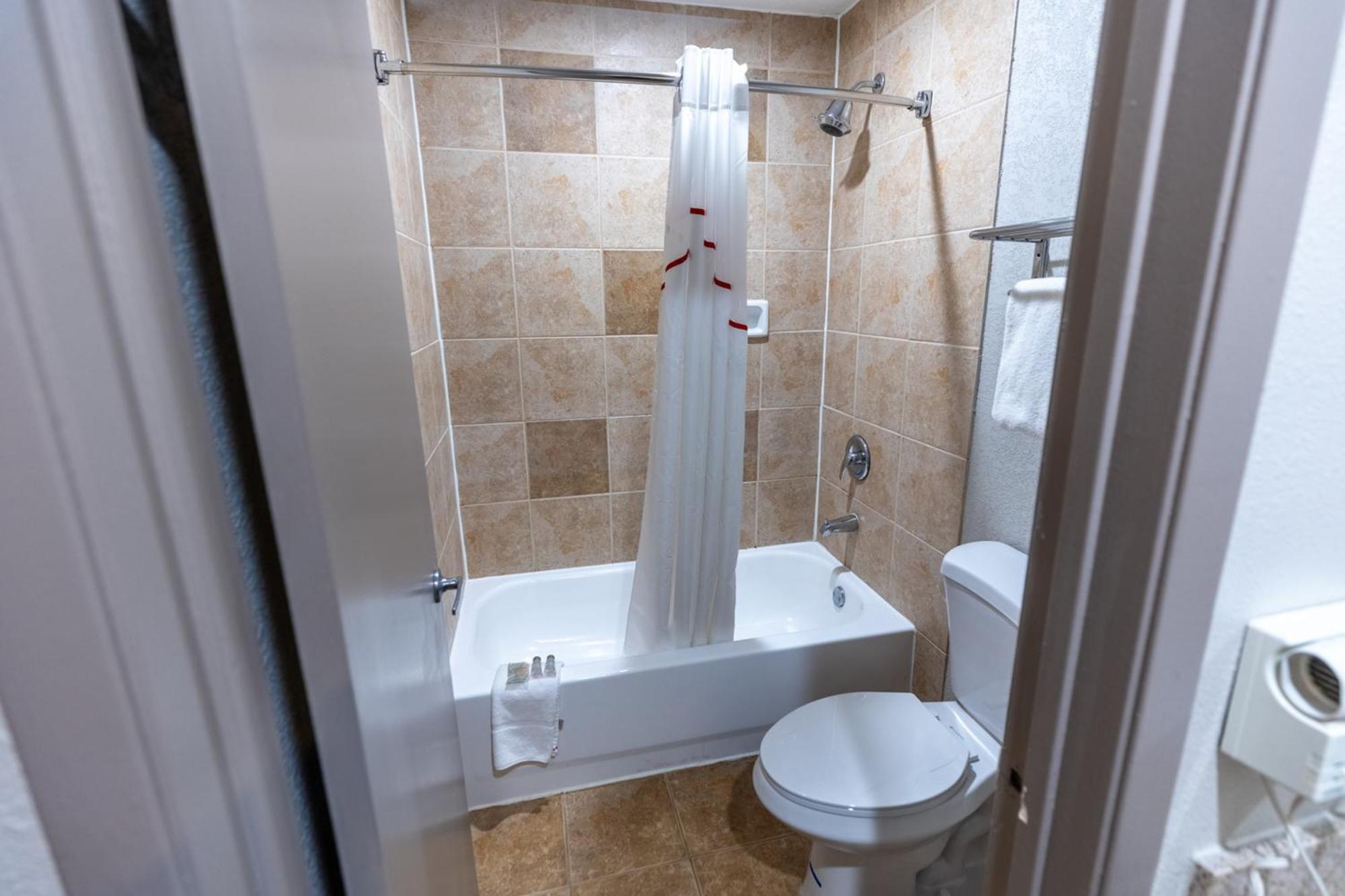 Red Roof Inn & Suites Irving - Dfw Airport South Ngoại thất bức ảnh