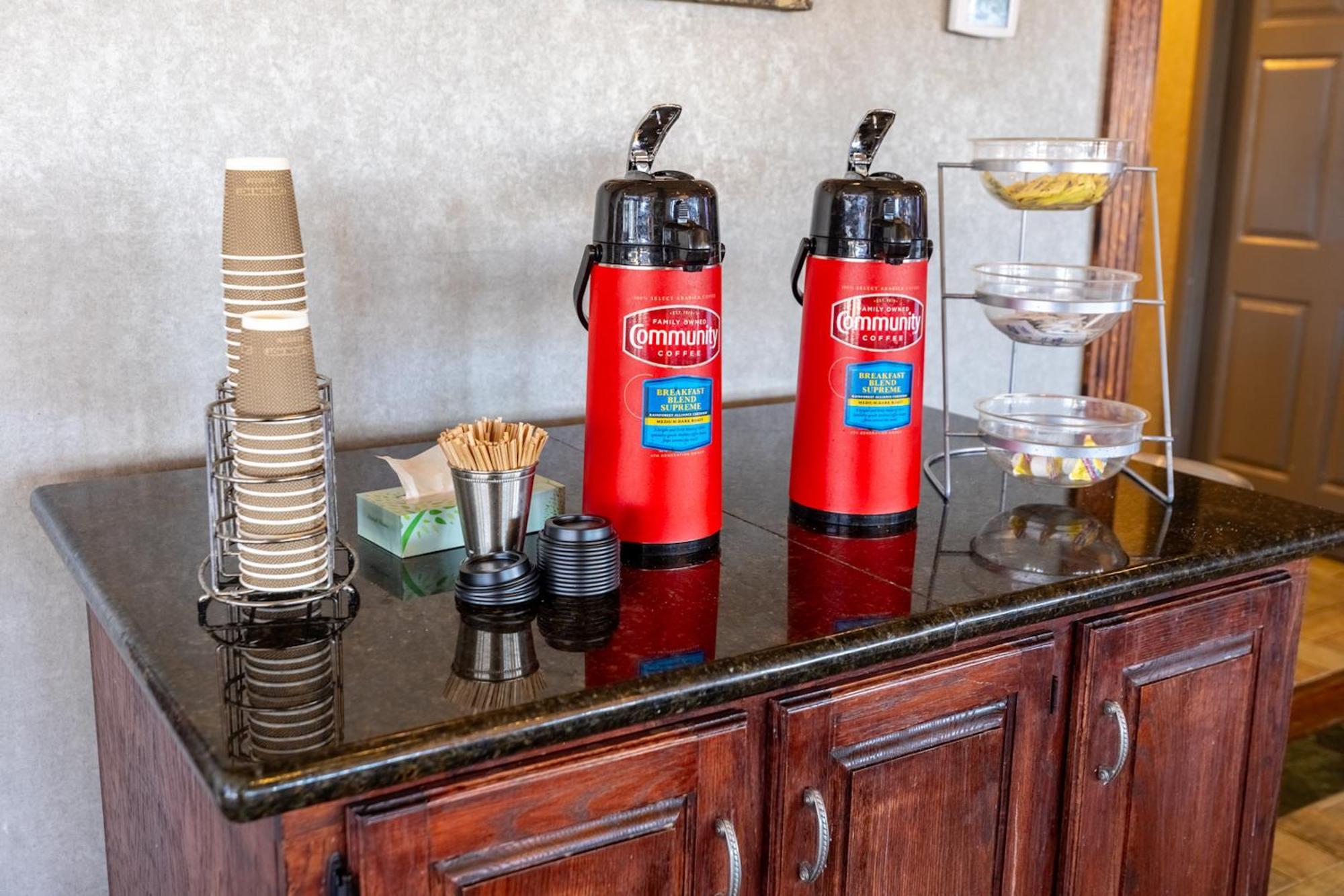 Red Roof Inn & Suites Irving - Dfw Airport South Ngoại thất bức ảnh